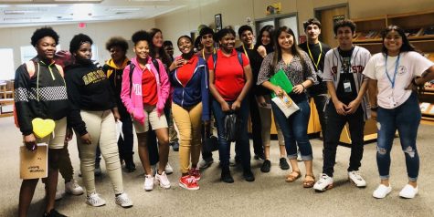 Ximena Zapata and members of BBBS with Gregory Lincoln M.S. students. (Photo: Allegra Fernandez/ Upstream).