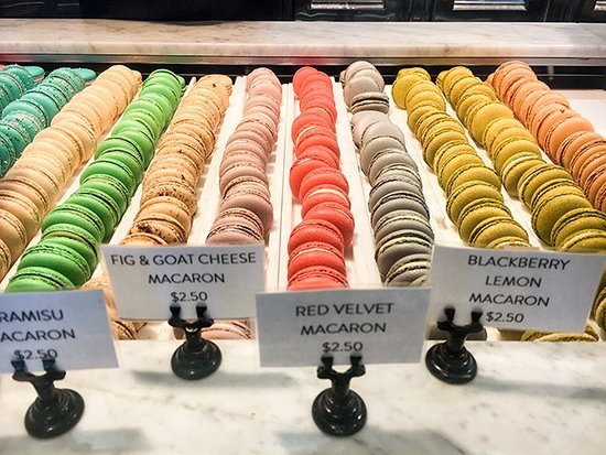 The varieties of Macaroons are far from short at Common Bond. 