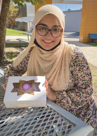 Junior Fatima Ahmed runs a baking company that sells a variety of delectable goods all while dealing with the stresses of being a student at Carnegie.