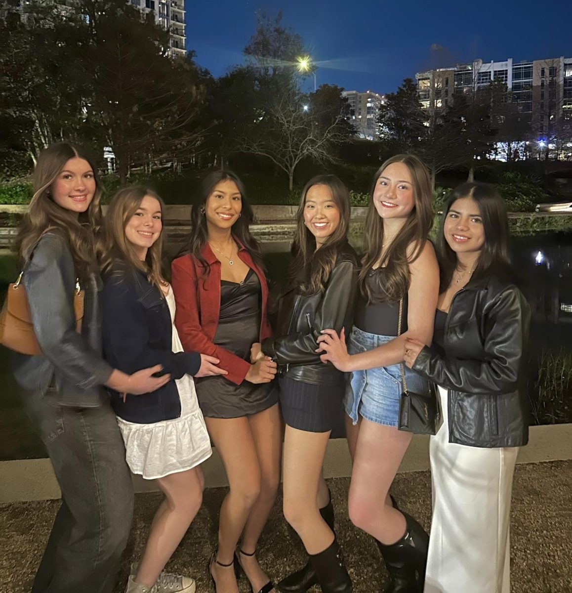 Quinn Hickman, Reese Brush, Vaani Gupta, Mari Sakai, Anna Lo and Carolina Gallardo together to celebrate Vaani's seventeenth birthday.